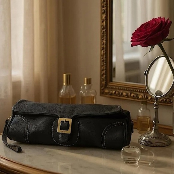 KATE SPADE Pebble Leather Barrel Clutch Hand Held Black Gold Hardware Dark Goth - Picture 12 of 15